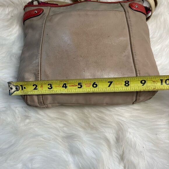 Coach  Daisy LEATHER Sand and orange medium Shoulder bag.silver tone hardwares - Picture 8 of 16